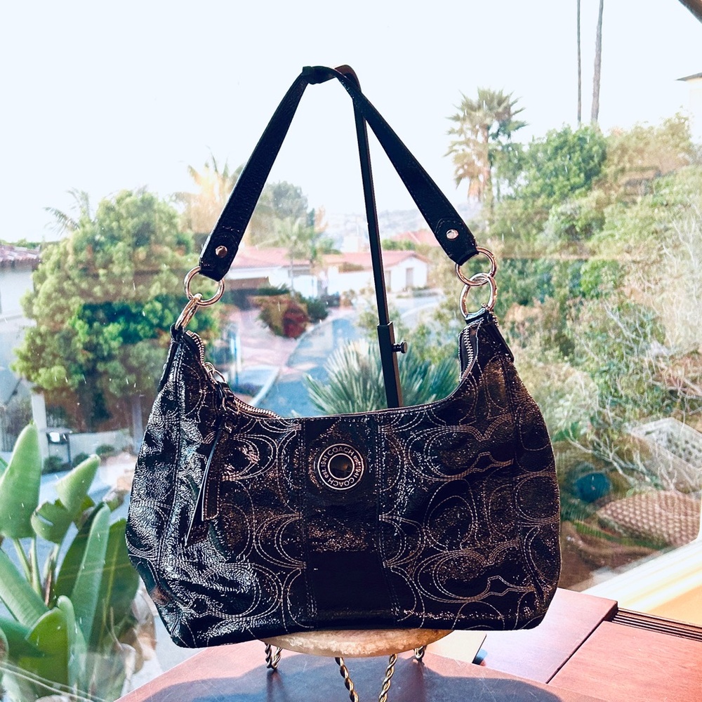 Coach Patent Leather Hobo Signature “C” Pattern Stitching Black EUC
